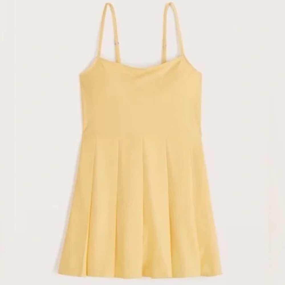 Abercrombie & Fitch Pleated Traveler Active Dress
